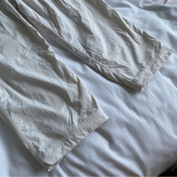 Lululemon Studio Crop II - White - Picture 10 of 15